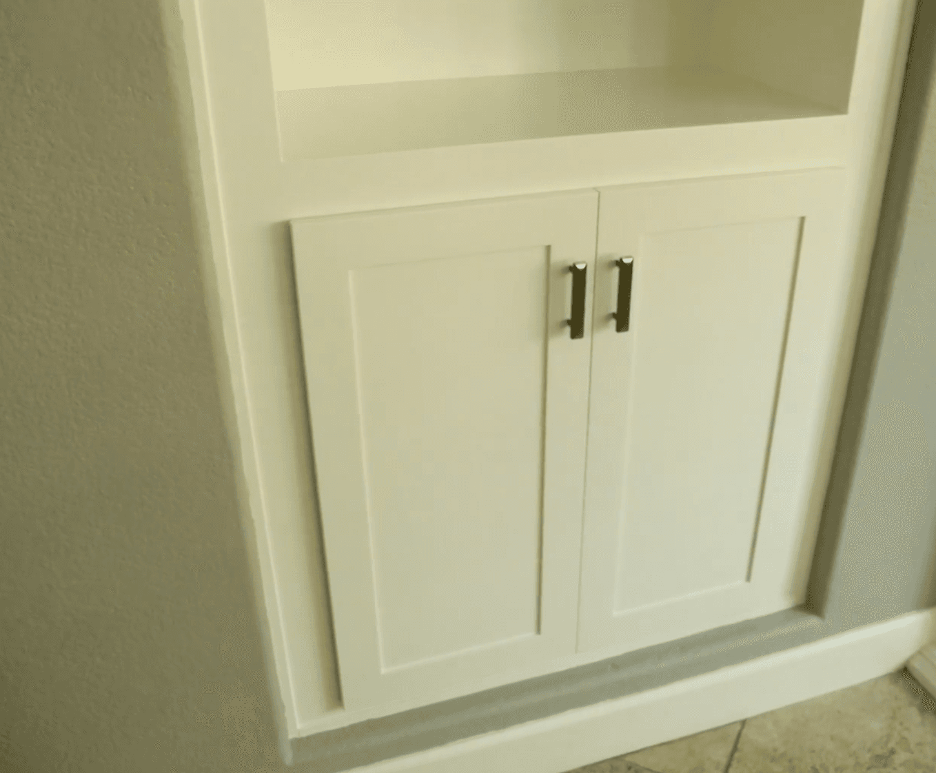 Custom built-in shaker cabinet with open shelving